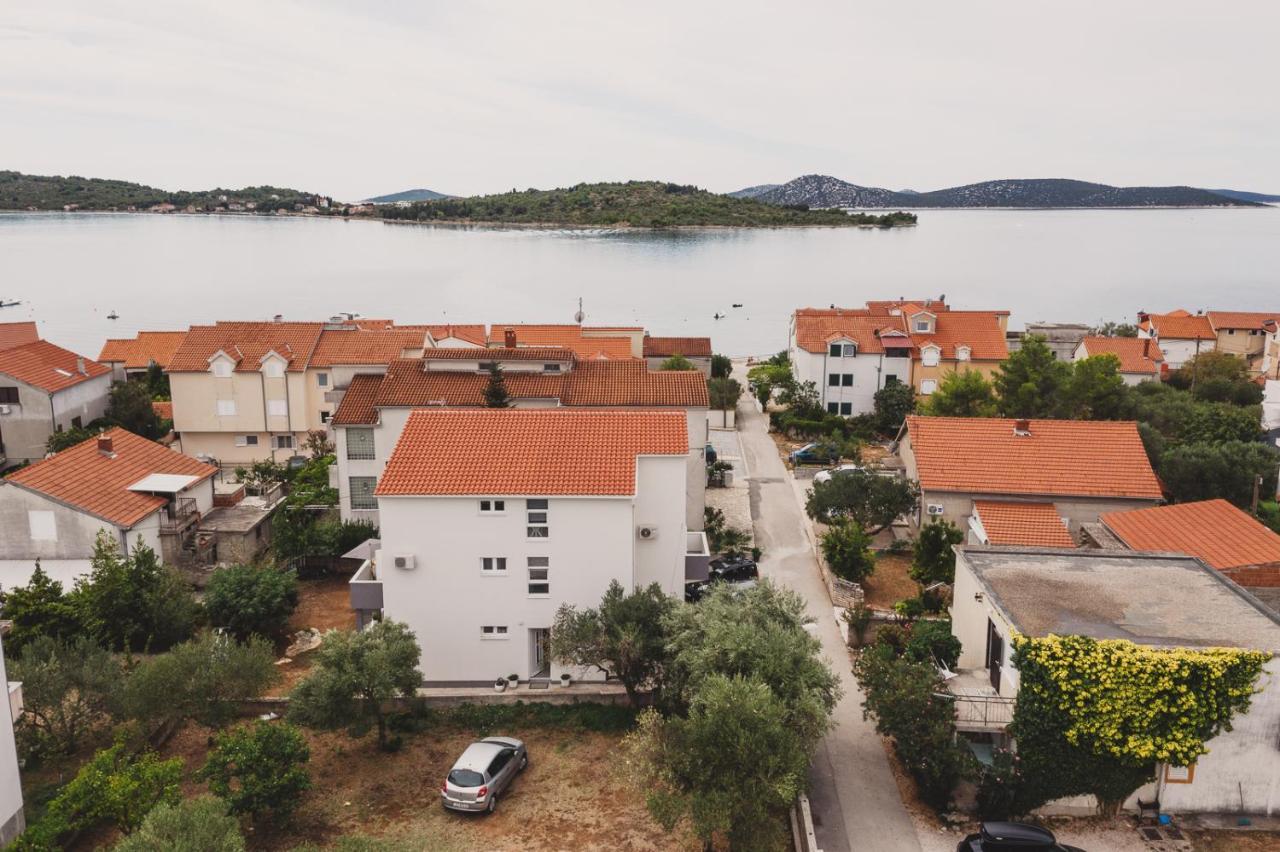 Apartmani Sanja Водице Экстерьер фото